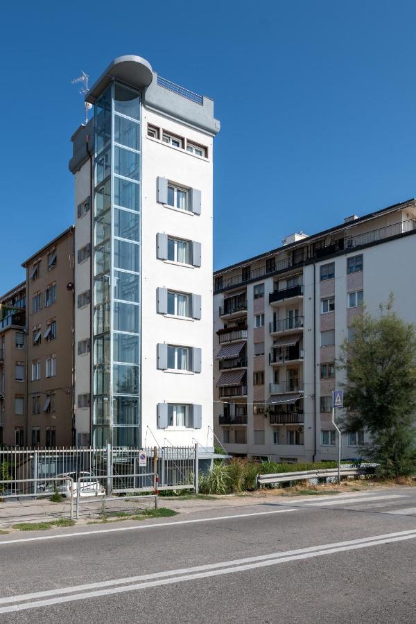 Hotel Sea Tower Torre Telemetrica Lido Di Venezia Exterior foto